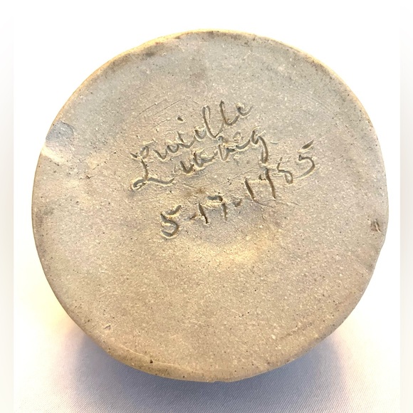 Vintage handmade pottery piece with bird - Picture 4 of 5